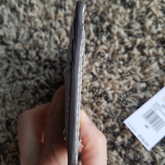 SOLD! Michael Kors Jetset Large Card Holder Silver - Picture 4 of 8